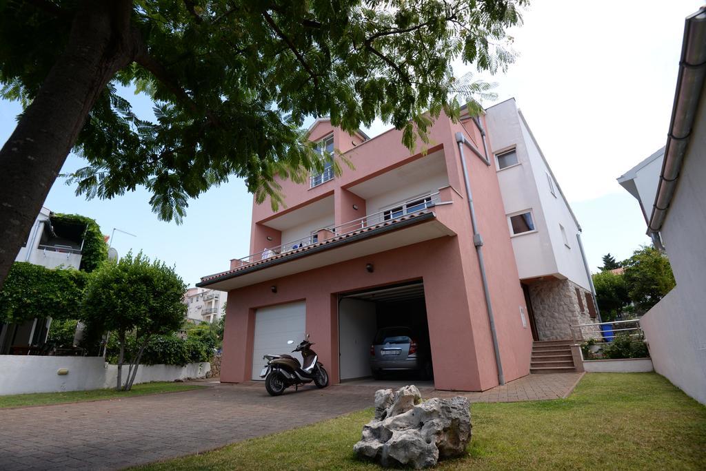 Apartments Leonarda 穆泰尔岛 外观 照片