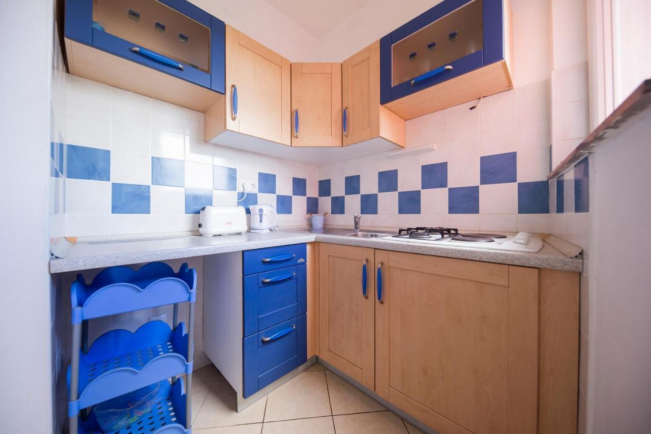 Apartments Leonarda 穆泰尔岛 外观 照片